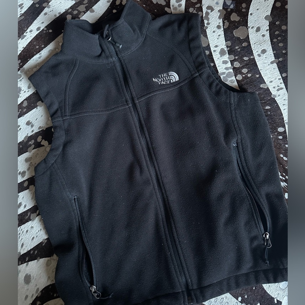 THE NORTH FACE fleece vest